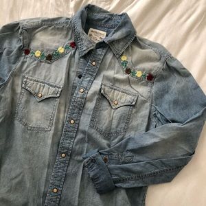 ✨Guess Jeans Denim Shirt✨